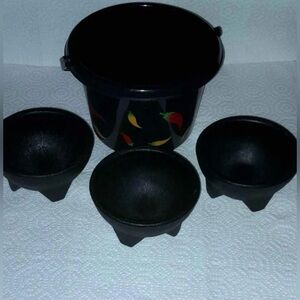 Set of 3 Salsa Bowls + Bonus Chili Pepper Theme Bucket With Handle